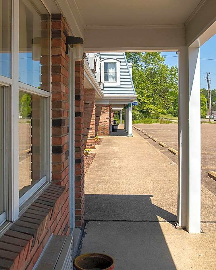 Country Squire inn and suites