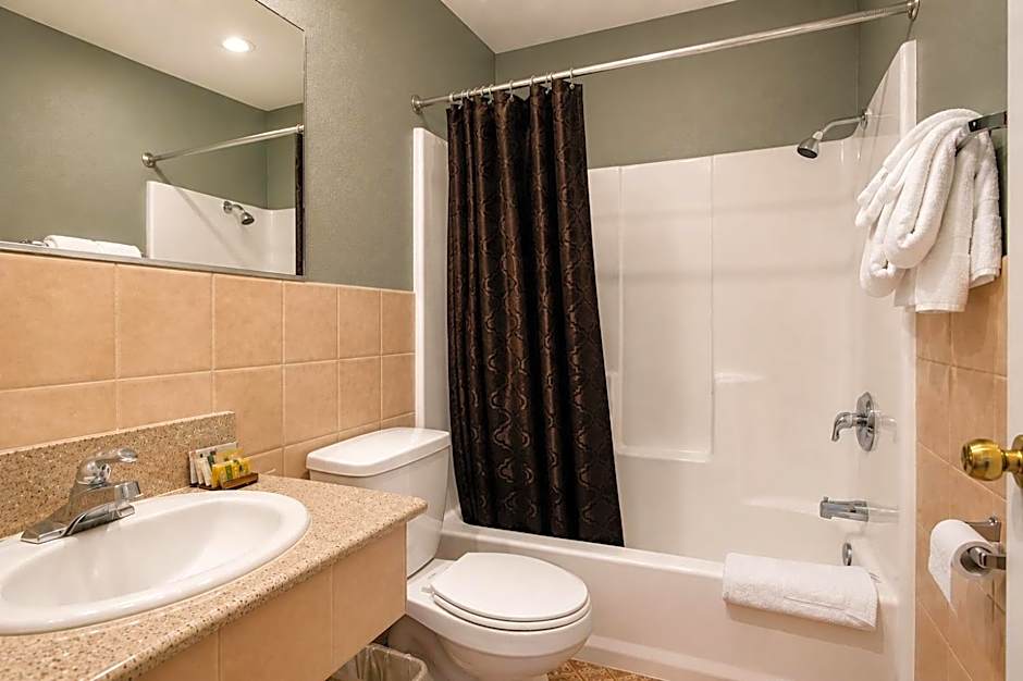Big A Motel & Suites Near Disneyland Orange County