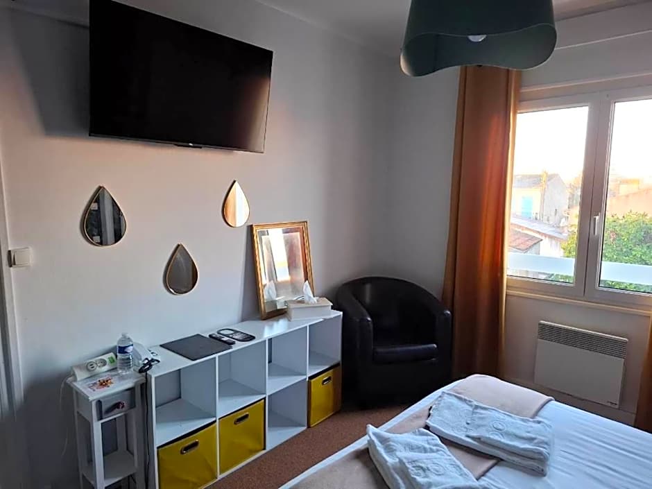 Le Crist'Al, hôtel climatisé, front de mer, proche du centre ville, et solution de restauration