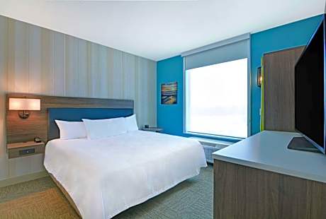 1 King Bed 1 Bedroom Suite Nonsmoking