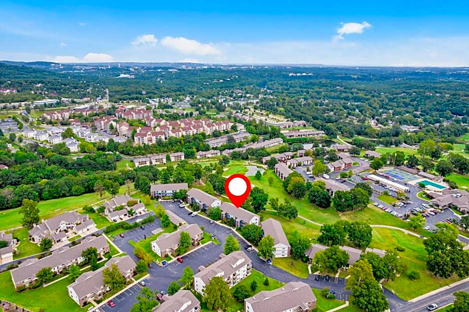 Ozark Mountain Retreat, Family Condo with Resort Amenities
