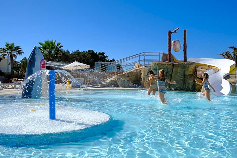 Marvell Club Hotel & Apartments