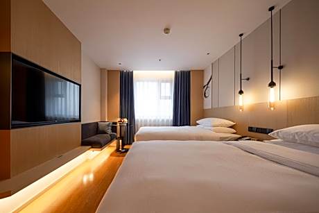 Premier Twin Room