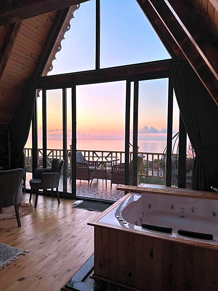 Mavera Suit Bungalow