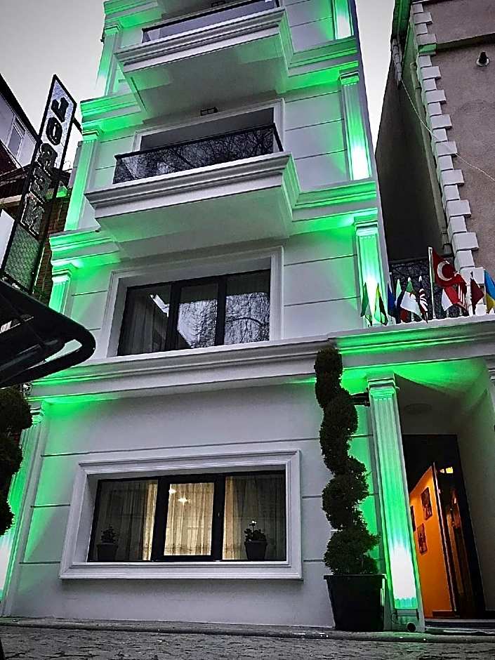 Loren Hotel & Suites