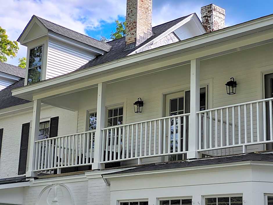 The Stowe Village Inn