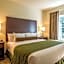Cobblestone Hotel & Suites - Greenville