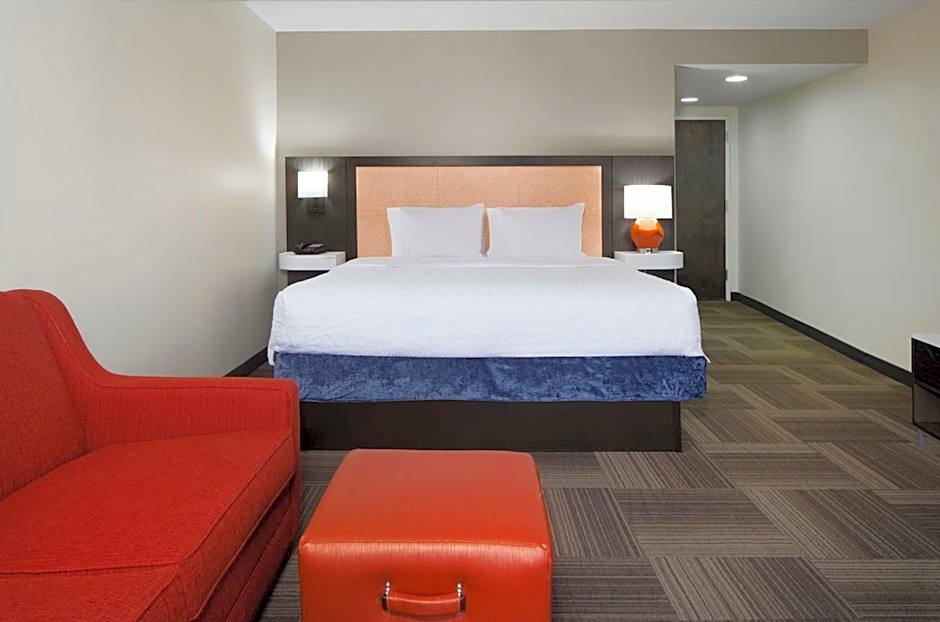Hampton Inn By Hilton Charleston-Southridge