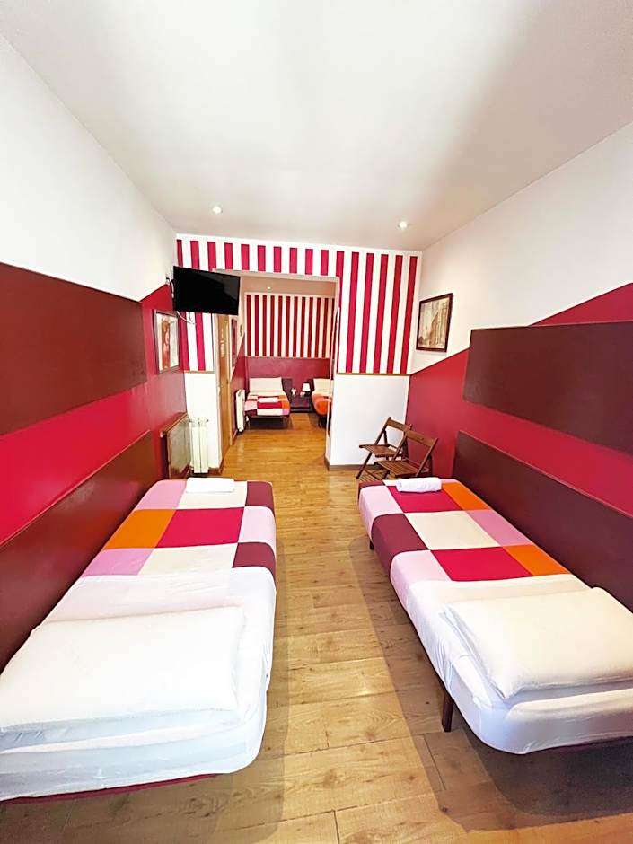 Hostal La Casa de La Plaza