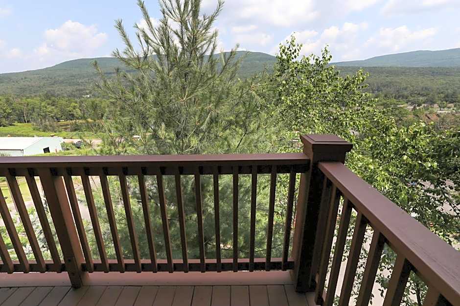 Kaatskill Mountain Club and Condos by Hunter Mountain