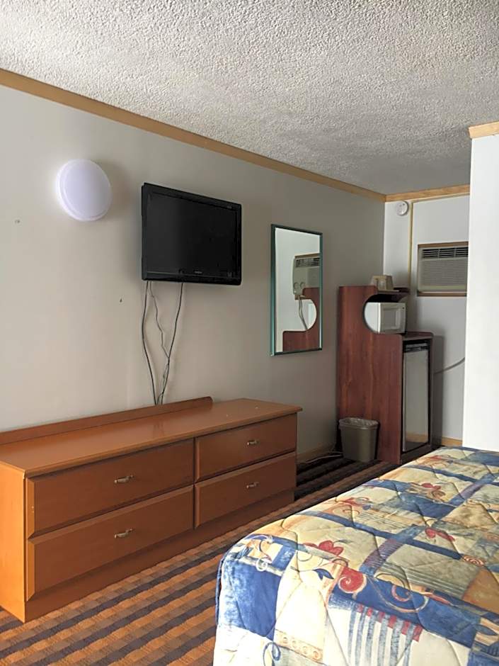 Budget Lodge Newton Falls