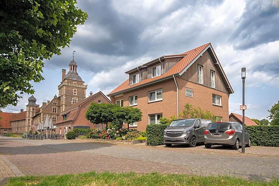 Photo 1 of 20 of Hotel am Tiergarten