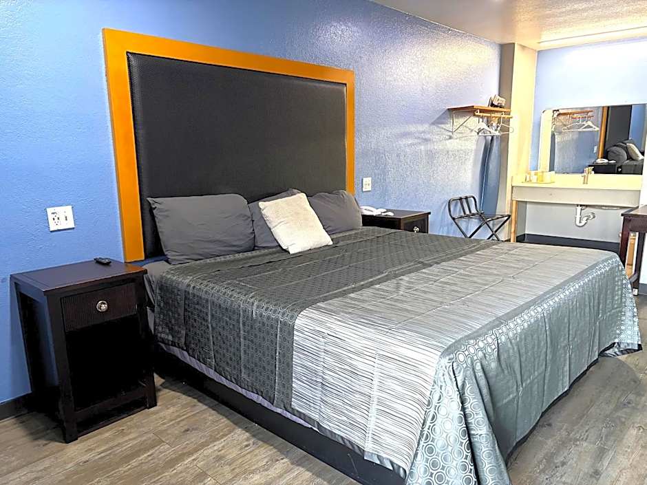 Coachman's Inn & Suites
