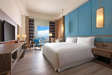 King Room with Magong Harbor View & Balcony