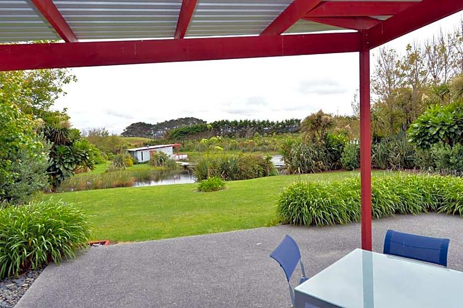 The Lakes - Kai Iwi Lakes Exclusive Retreat