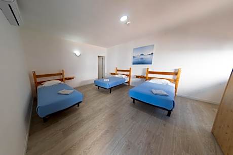 Triple Room with Bathroom