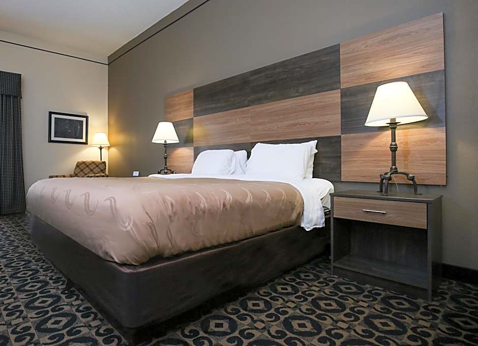 Quality Inn & Suites Boone - University Area