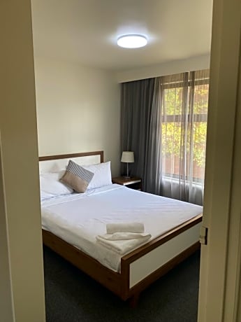 One-Bedroom Apartment - Gipps