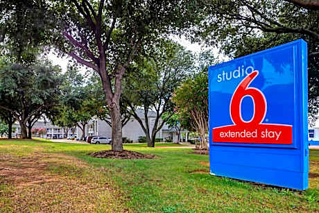 Studio 6-Arlington, TX - South - Dallas
