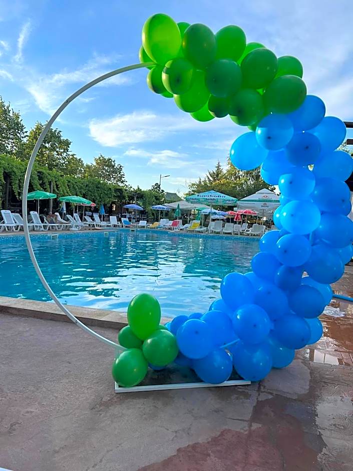 Комплекс Тракийски стан