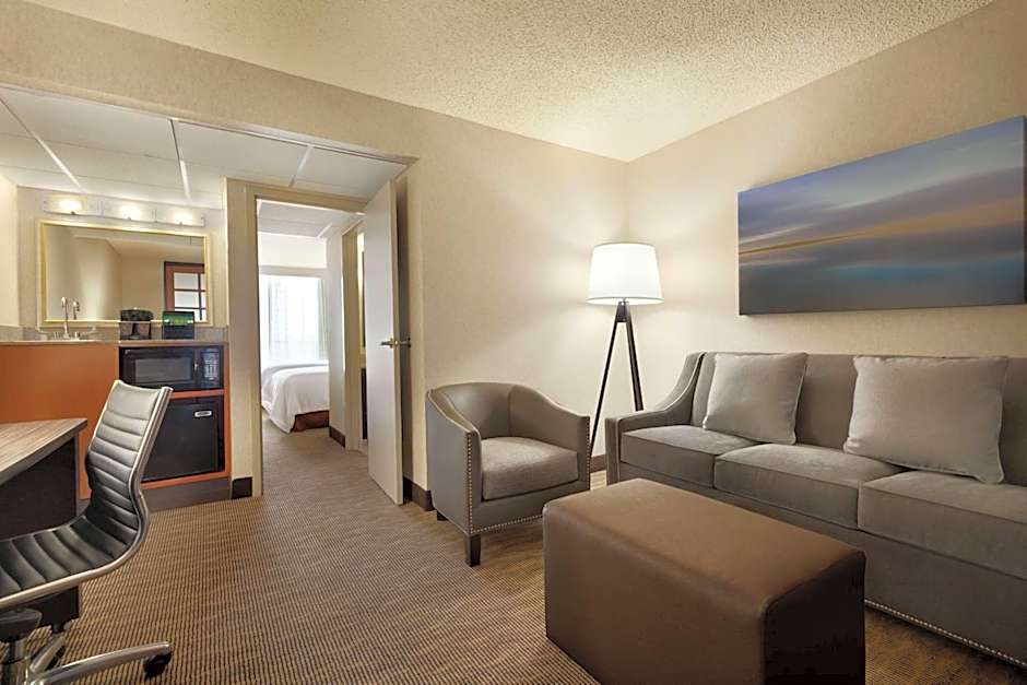 Embassy Suites By Hilton Hotel Oklahoma City-Will Rogers Airport