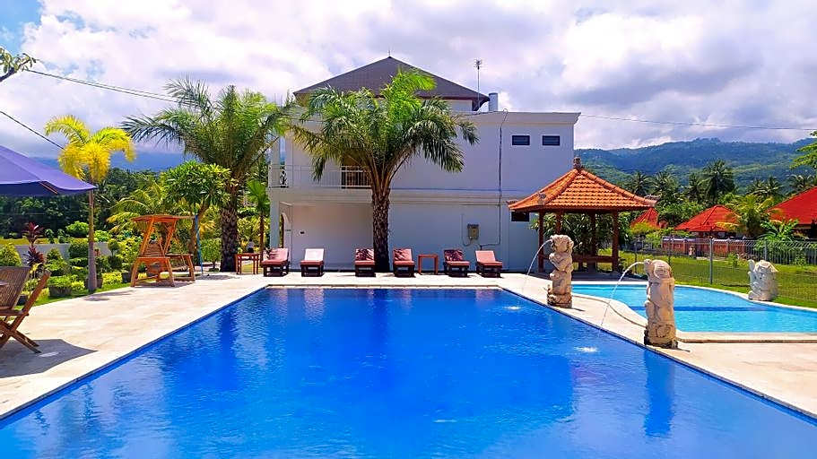 Puri Lovina Edhotel