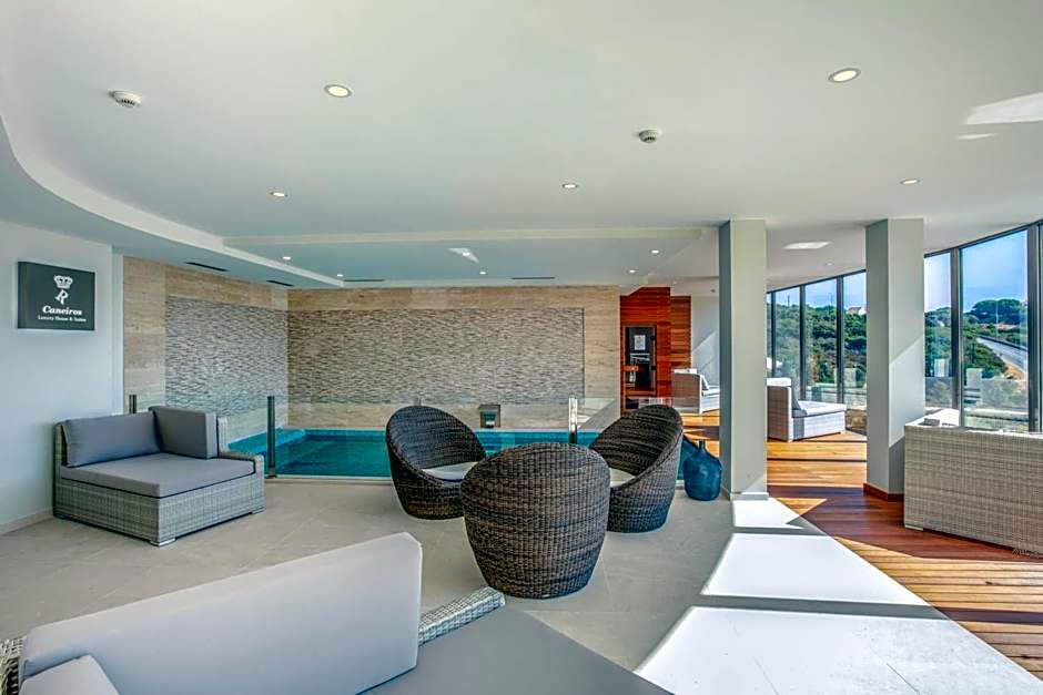 Caneiros Luxury House & Suites