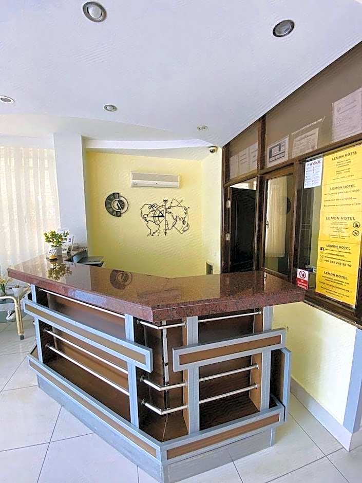 Lemon Hotel