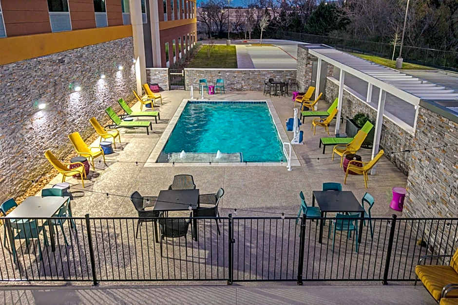 Home2 Suites by Hilton Dallas I-30 Cockrell Hill