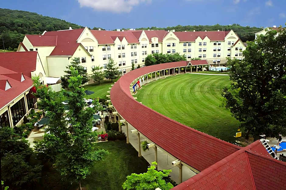Branson Hillside Hotel