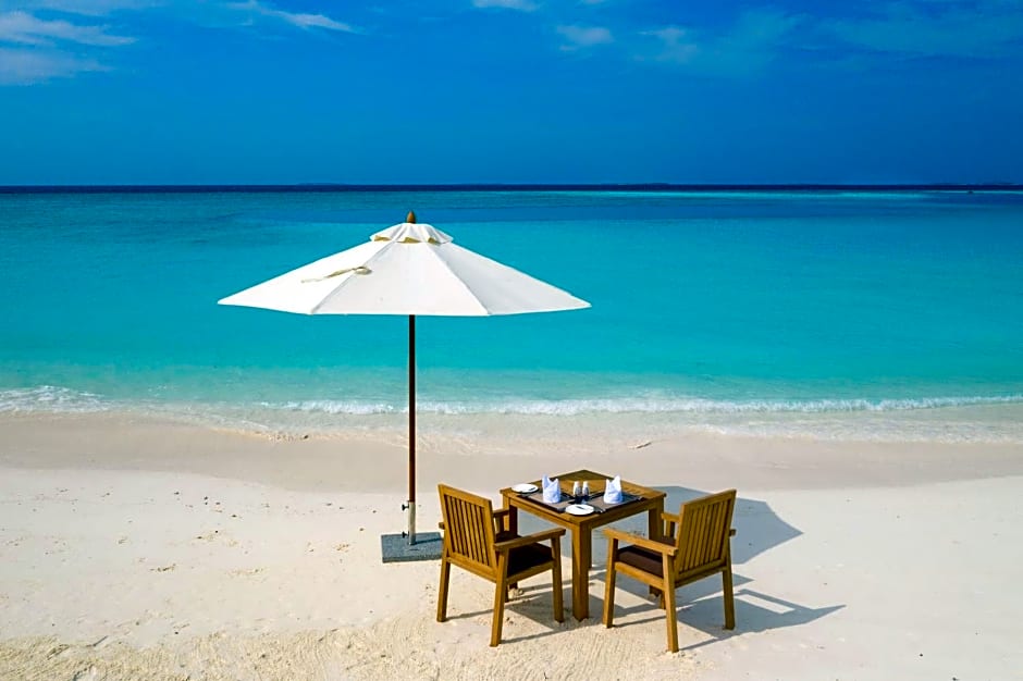 Brennia Kottefaru Maldives