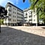 One-bedroom flat with balcony and AC
