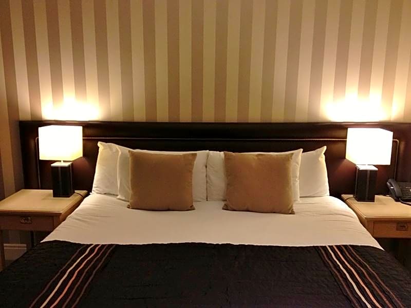 Allerton Court Hotel