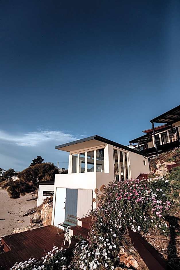 Beachfront Paradise in Opossum Bay