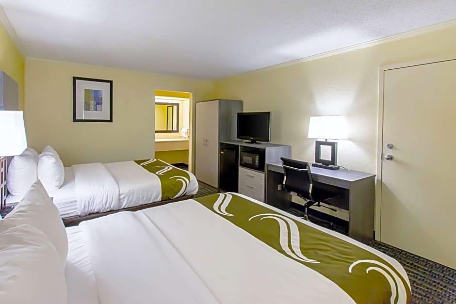 Quality Inn & Suites Civic Center