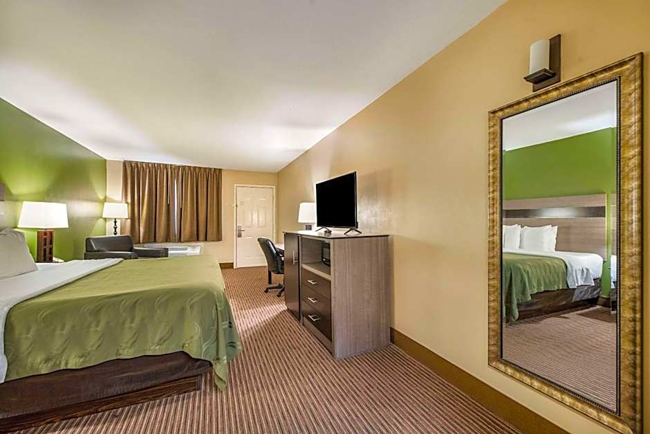 Quality Inn & Suites Garland