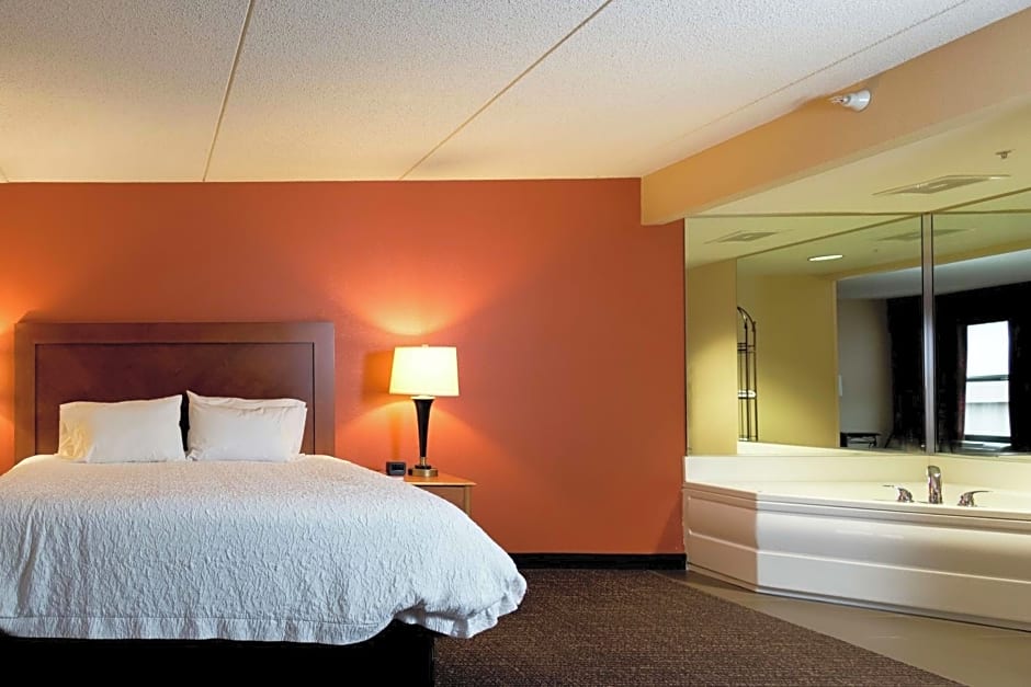 Hampton Inn By Hilton Muskegon