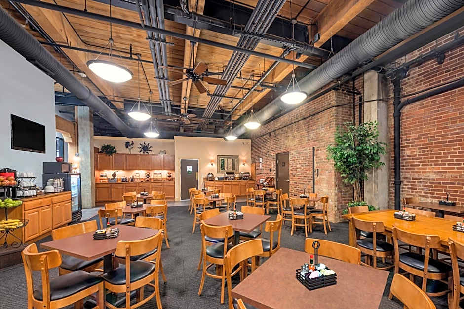 Hawthorn Extended Stay by Wyndham Rome