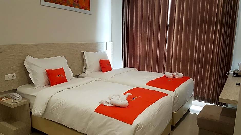 Photo 1 of 5 of Premier 2 Beds