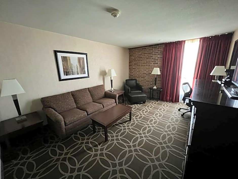 Hotel Lotus Kansas City Merriam