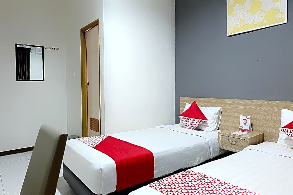 Photo 1 of 6 of Deluxe 2 Beds