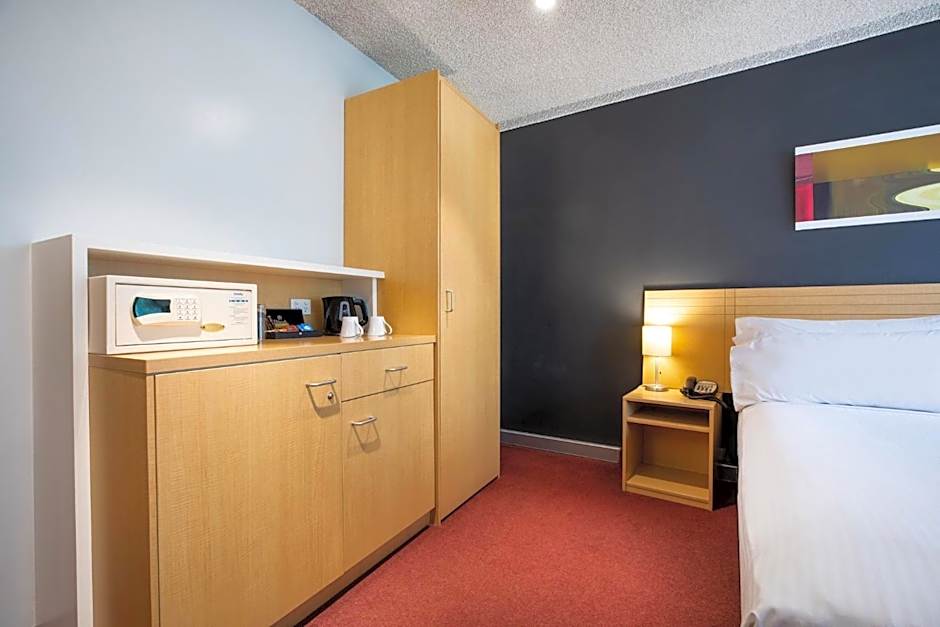 Holiday Inn Melbourne Airport By IHG