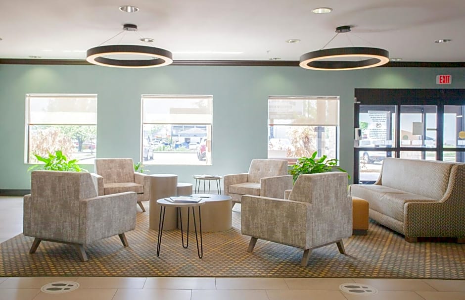 Holiday Inn & Suites Spring - The Woodlands