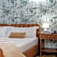 Kairos Hotel