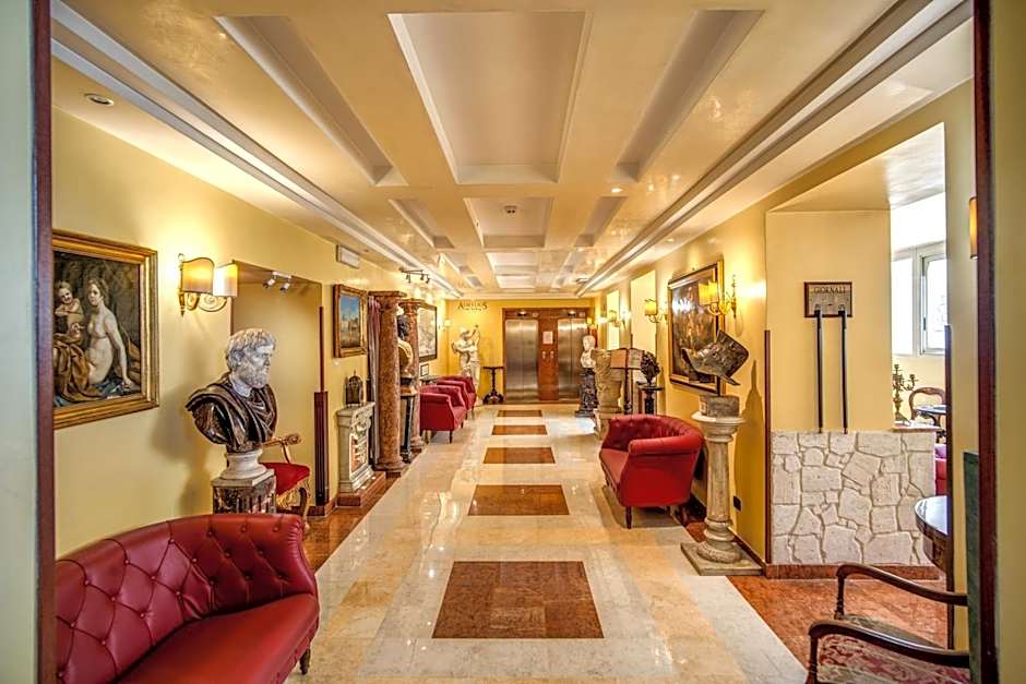 Aurelius Art Gallery Hotel