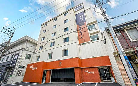 Changwon Jinhae Hotel PRI BERRY