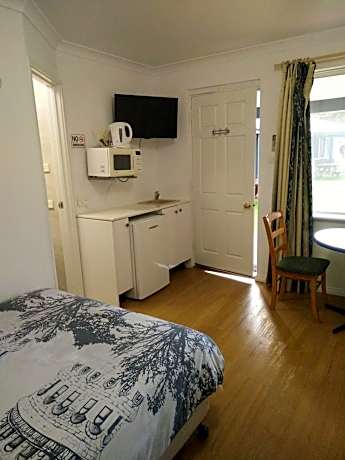 Triple Room with Bathroom