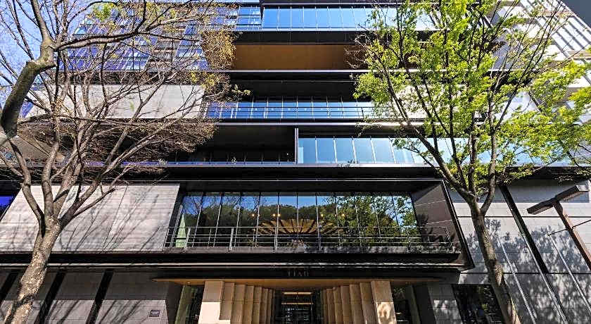 TIAD, Autograph Collection