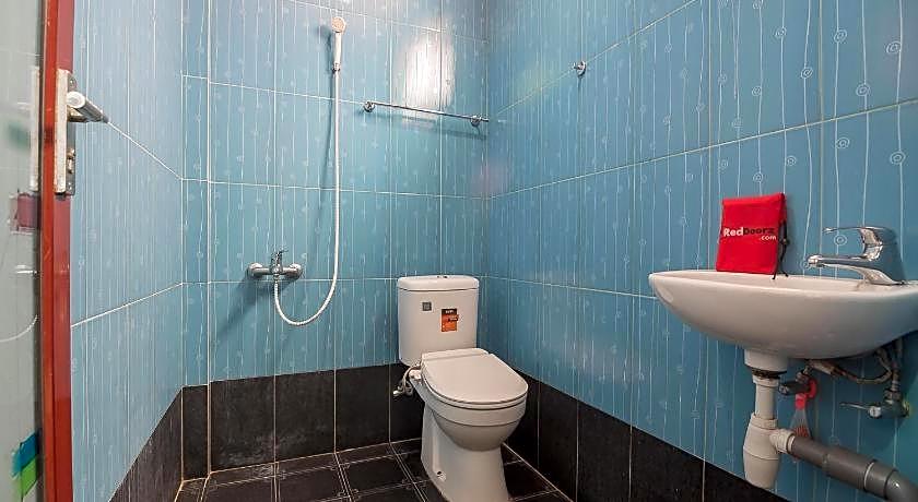 RedDoorz @ Batam Center 2