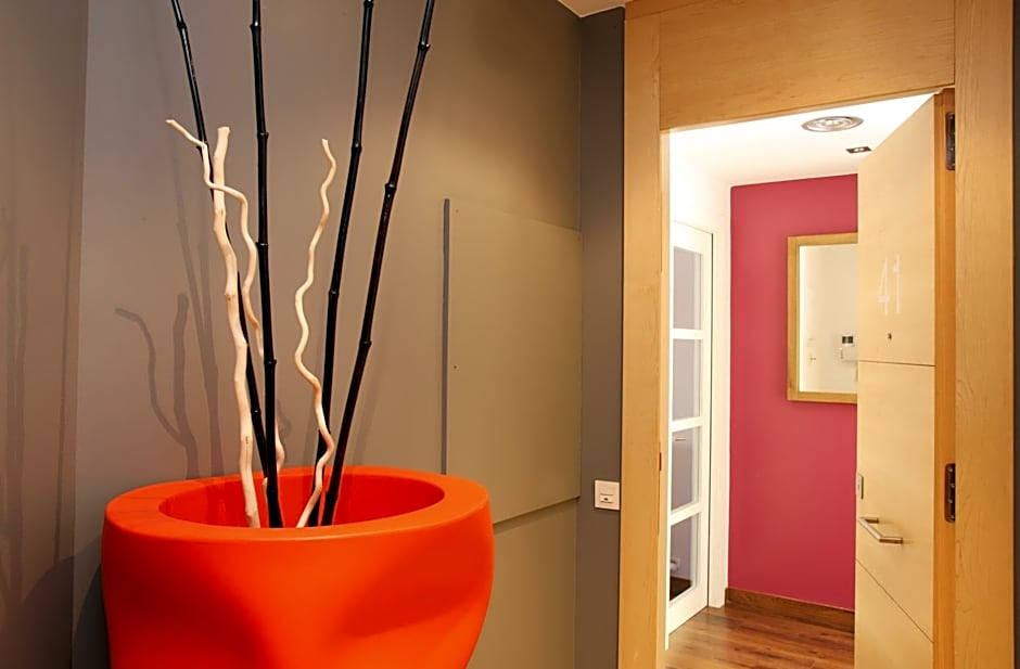 MH Apartments Suites